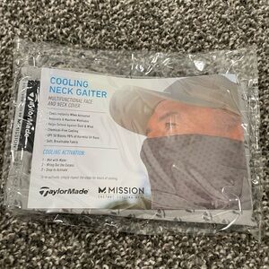 Taylormade Mission Cooling Neck Gaiter